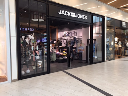 Magasin de vêtements pour hommes JACK & JONES Anglet