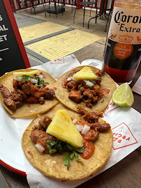 Taco al pastor du Restaurant mexicain El Vecino Taquería Saint-Honoré à Paris - n°15