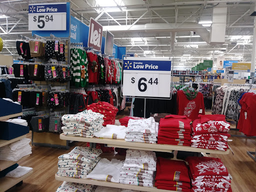 Discount Store «Walmart», reviews and photos, 10600 Town Center Blvd, Dunkirk, MD 20754, USA