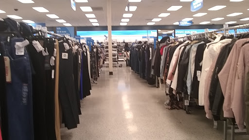 Clothing Store «Ross Dress for Less», reviews and photos, 3900 Klose Way, Richmond, CA 94806, USA