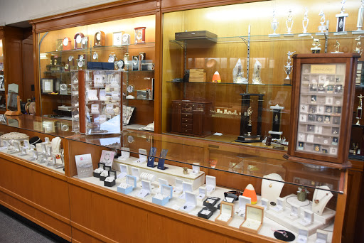 Jewelry Store «Krail Jewelry Store Inc», reviews and photos, 105 N Main St, Fond du Lac, WI 54935, USA