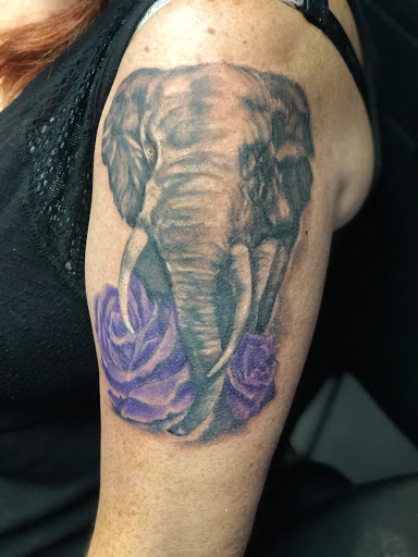 Tattoo Shop «PAS Tattoos», reviews and photos, 1735 E Ohio Pike, Amelia, OH 45102, USA