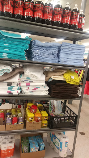 Thrift Store «Value Village Thrift Store», reviews and photos, 4451 Central Ave, Charlotte, NC 28205, USA