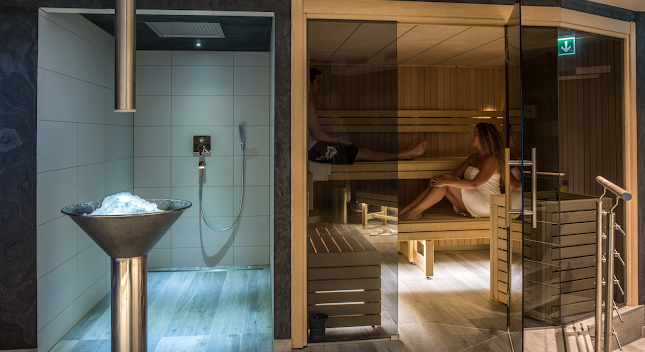 Everness Hotel & Resort Telefonnummer