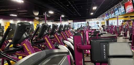 Shopping Mall «Town & Country Shopping Center», reviews and photos, 2615 N Kansas Expy, Springfield, MO 65803, USA