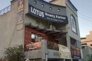 Lotus Beauty Parlour image