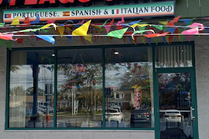 3 Flags Grill & Restaurant image