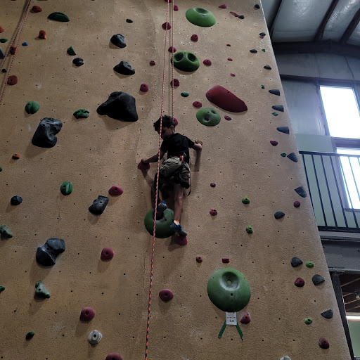 Gym «North Summit Climbing Gym», reviews and photos, 481 Bushkill Plaza Ln, Wind Gap, PA 18091, USA