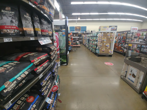 Pet Supply Store «Petco Animal Supplies», reviews and photos, 2640 W University Dr #1280, Denton, TX 76201, USA