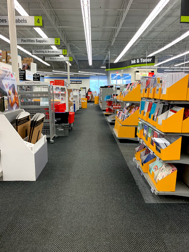 Office Supply Store «Staples», reviews and photos, 3058 Bardstown Rd, Louisville, KY 40205, USA