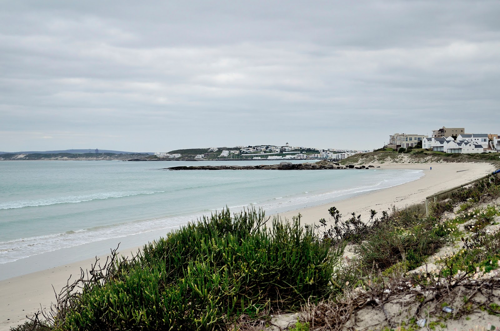 Fotografija Calypso beach II z svetel fin pesek površino