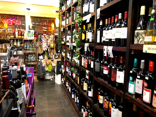 Wine Store «Capital Fine Wine & Spirits», reviews and photos, 415 H St NE, Washington, DC 20002, USA