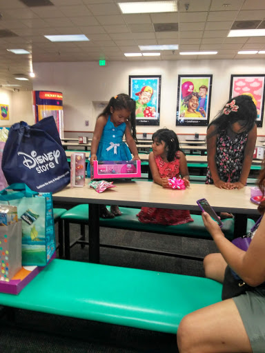 Shopping Mall «Bell Shopping Center», reviews and photos, 5029 E Florence Ave, Bell, CA 90201, USA