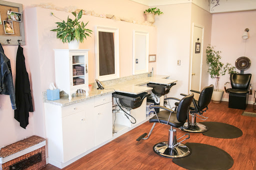 Hair Salon «Blush Salon», reviews and photos, 309 W Main St, Grass Valley, CA 95945, USA