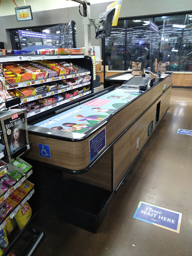 Grocery Store «Kroger Marketplace», reviews and photos, 130 Pavilion Pkwy, Newport, KY 41071, USA