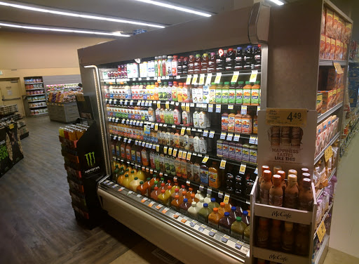 Grocery Store «Vons», reviews and photos, 7390 Cherry Ave, Fontana, CA 92336, USA