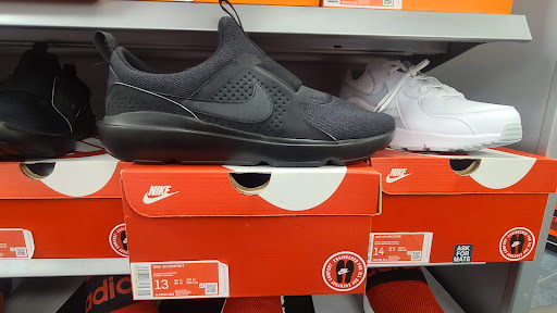 Shoe Store «Shoe Carnival», reviews and photos, 4340 13th Ave S, Fargo, ND 58103, USA