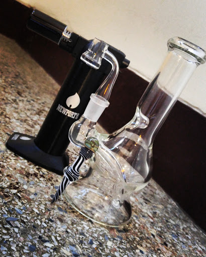 Tobacco Shop «La Tia Smoke Shop», reviews and photos, 154 Maverick St, East Boston, MA 02128, USA