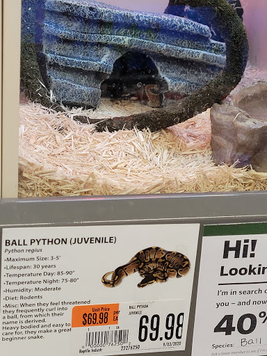 Pet Supply Store «Pet Supplies Plus», reviews and photos, 319 Massachusetts Ave, Lunenburg, MA 01462, USA