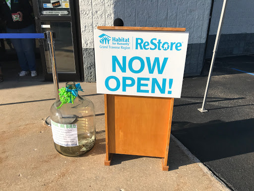 Non-Profit Organization «Habitat for Humanity Restore, Traverse City», reviews and photos