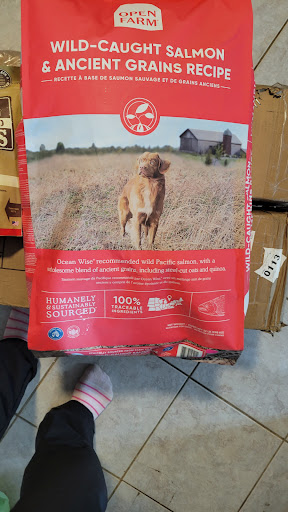 Pet Supply Store «Pet Supplies Plus», reviews and photos, 50633 Gratiot Ave, Chesterfield, MI 48051, USA