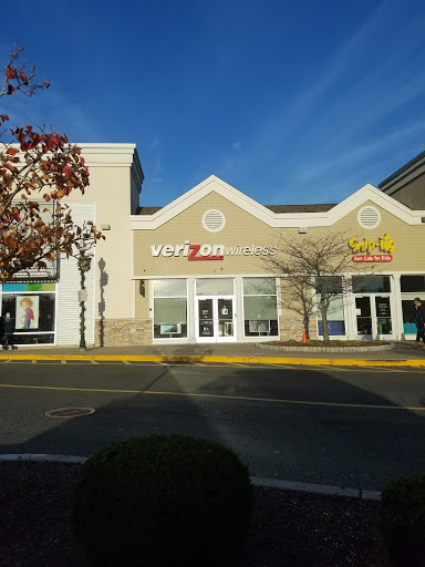 Cell Phone Store «Verizon», reviews and photos, 70 Worcester-Providence Turnpike, Millbury, MA 01527, USA