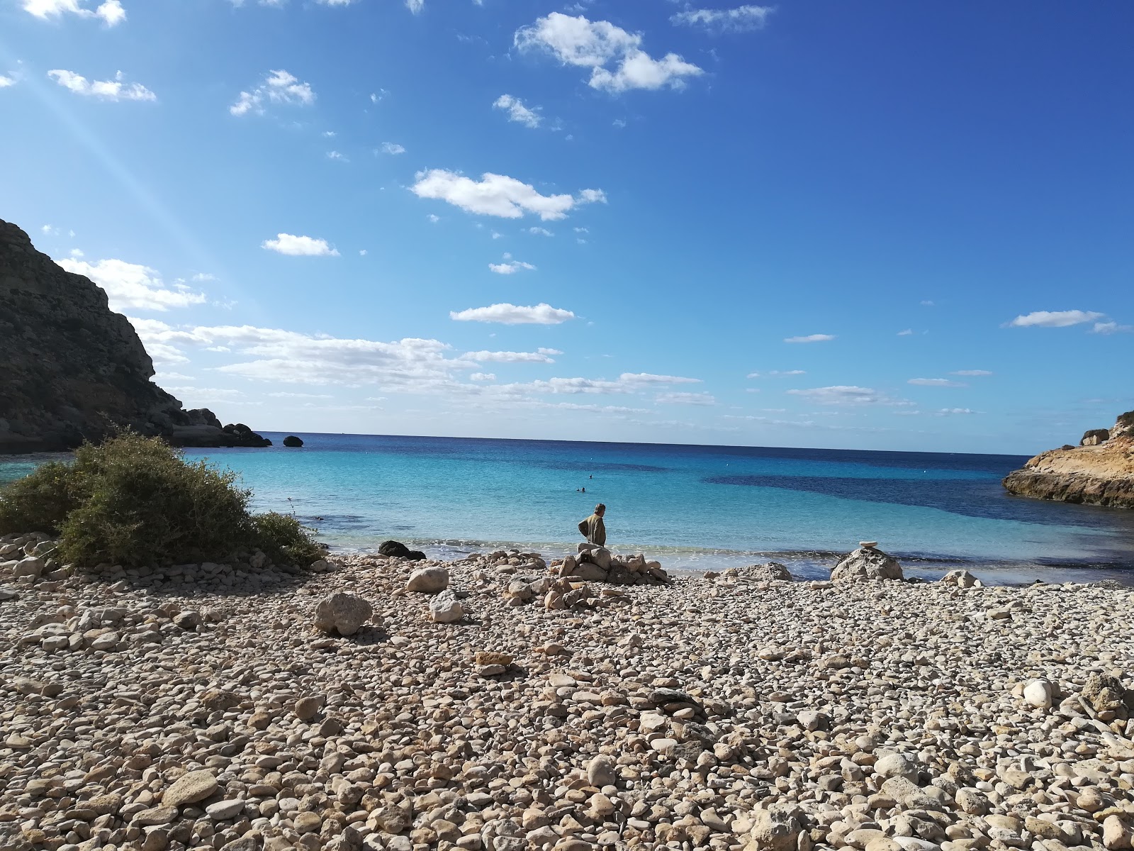 Zdjęcie Spiaggia di cala Pulcino - popularne miejsce wśród znawców relaksu