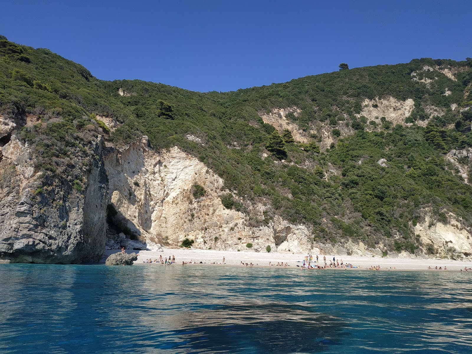 Photo de Stelari beach avec un rivage spacieux