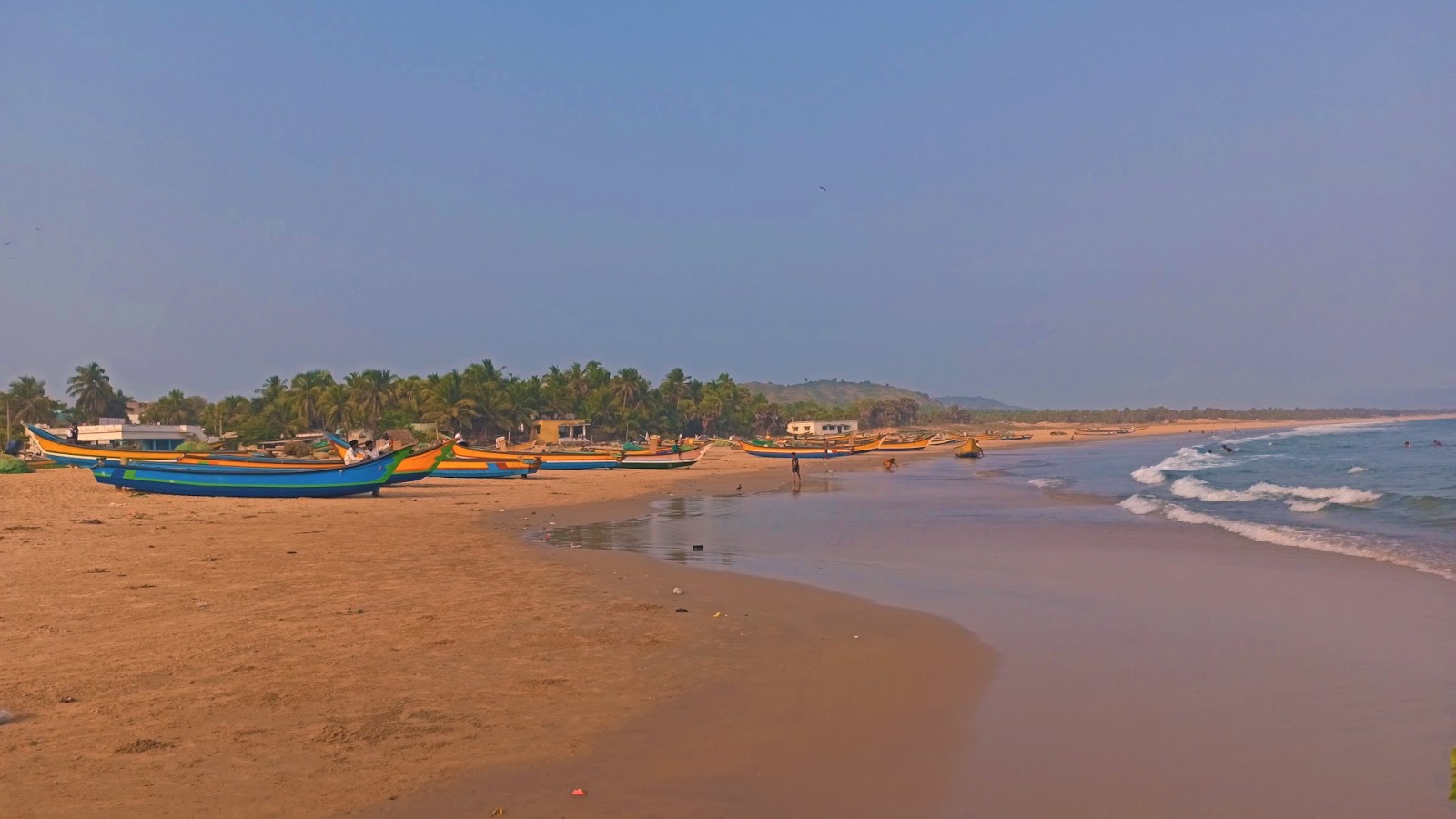 Photo de Revupolavaram Beach - endroit populaire parmi les connaisseurs de la détente