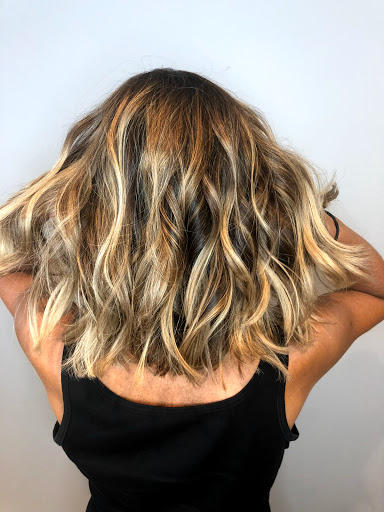 Hair Salon «Moda Hair Salon», reviews and photos, 16 Easton Ave, New Brunswick, NJ 08901, USA