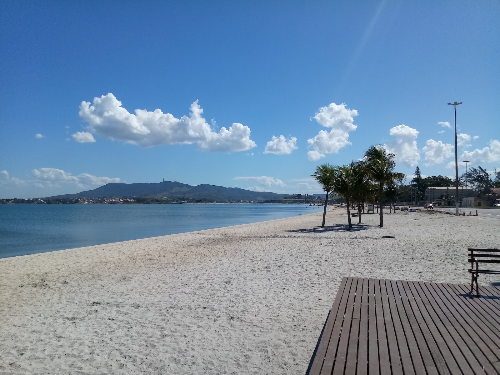 Φωτογραφία του Downtown Beach - δημοφιλές μέρος μεταξύ λάτρεις της χαλάρωσης