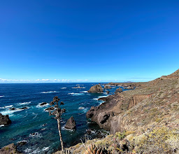 Punta Brava Trailhead Entry photo
