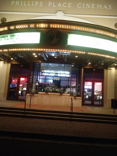 Movie Theater «Regal Cinemas Phillips Place 10», reviews and photos, 6911 Phillips Pl Ct, Charlotte, NC 28210, USA