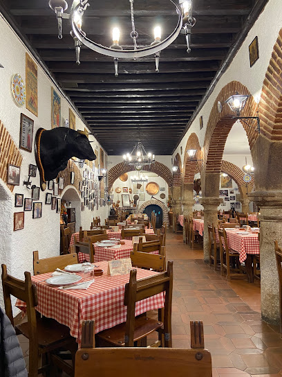 Restaurante Gregorio II - C. Real, 34, 45180 Camarena, Toledo, Spain