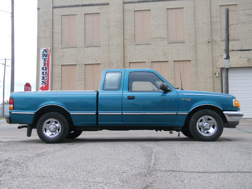 Used Car Dealer «Ulysses The Car Guy», reviews and photos, 805 E Central Ave, Wichita, KS 67202, USA