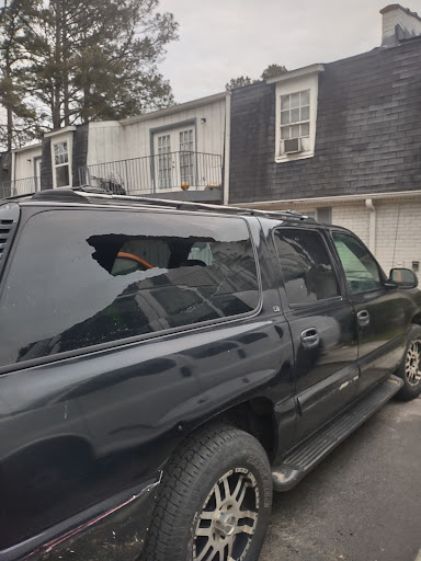 Auto Body Shop «ACE CARSTAR COLLISION», reviews and photos, 3320 Laventure Dr, Chamblee, GA 30341, USA