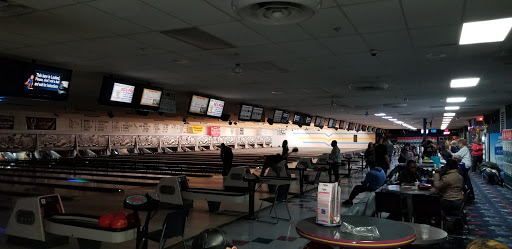 Bowling Alley «East Islip Lanes Inc», reviews and photos, 117 E Main St, East Islip, NY 11730, USA