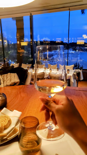 Apollonos, Αθήνας 28, Βουλιαγμένη 166 71