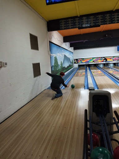 Bowling Alley «Highland Bowl», reviews and photos, 2123 NW 9th St, Corvallis, OR 97330, USA