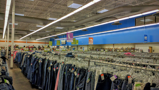 Thrift Store «Main & Recker Goodwill Retail Store & Donation Center», reviews and photos, 6030 E Main St Suite 6120, Mesa, AZ 85205, USA
