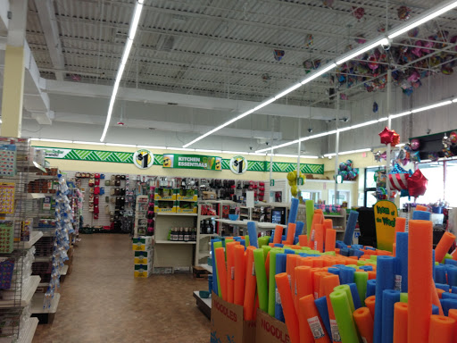 Dollar Store «Dollar Tree», reviews and photos, 100 Granite St, Quincy, MA 02169, USA