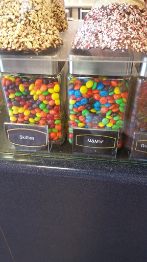 Ice Cream Shop «Cold Stone Creamery», reviews and photos, 7507 S Power Rd #104, Queen Creek, AZ 85142, USA