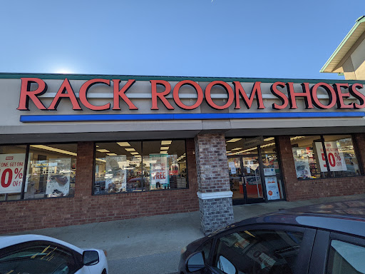 Shoe Store «Rack Room Shoes», reviews and photos, 2809 Battleground Ave, Greensboro, NC 27455, USA