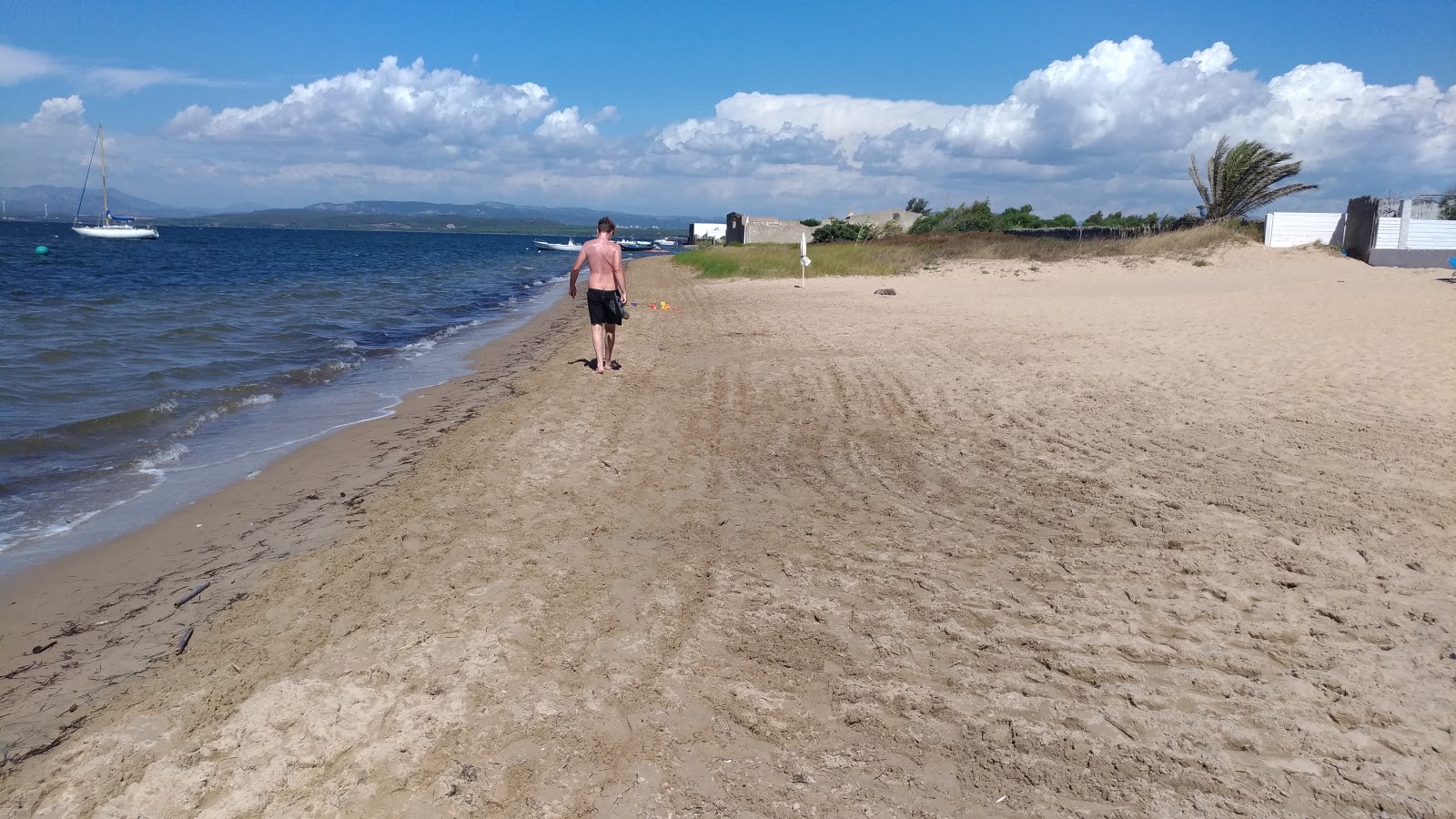 Foto de Cussorgia beach con parcialmente limpio nivel de limpieza