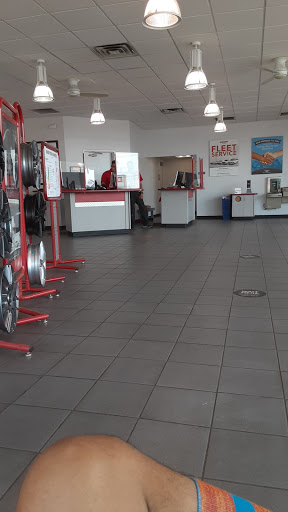 Tire Shop «Discount Tire Store - Lubbock, TX», reviews and photos, 1702 Avenue Q, Lubbock, TX 79401, USA