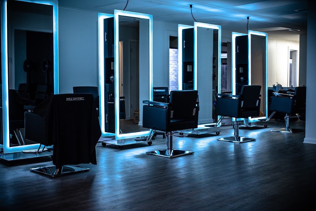 Alba Nero Salon and Day Spa 70806