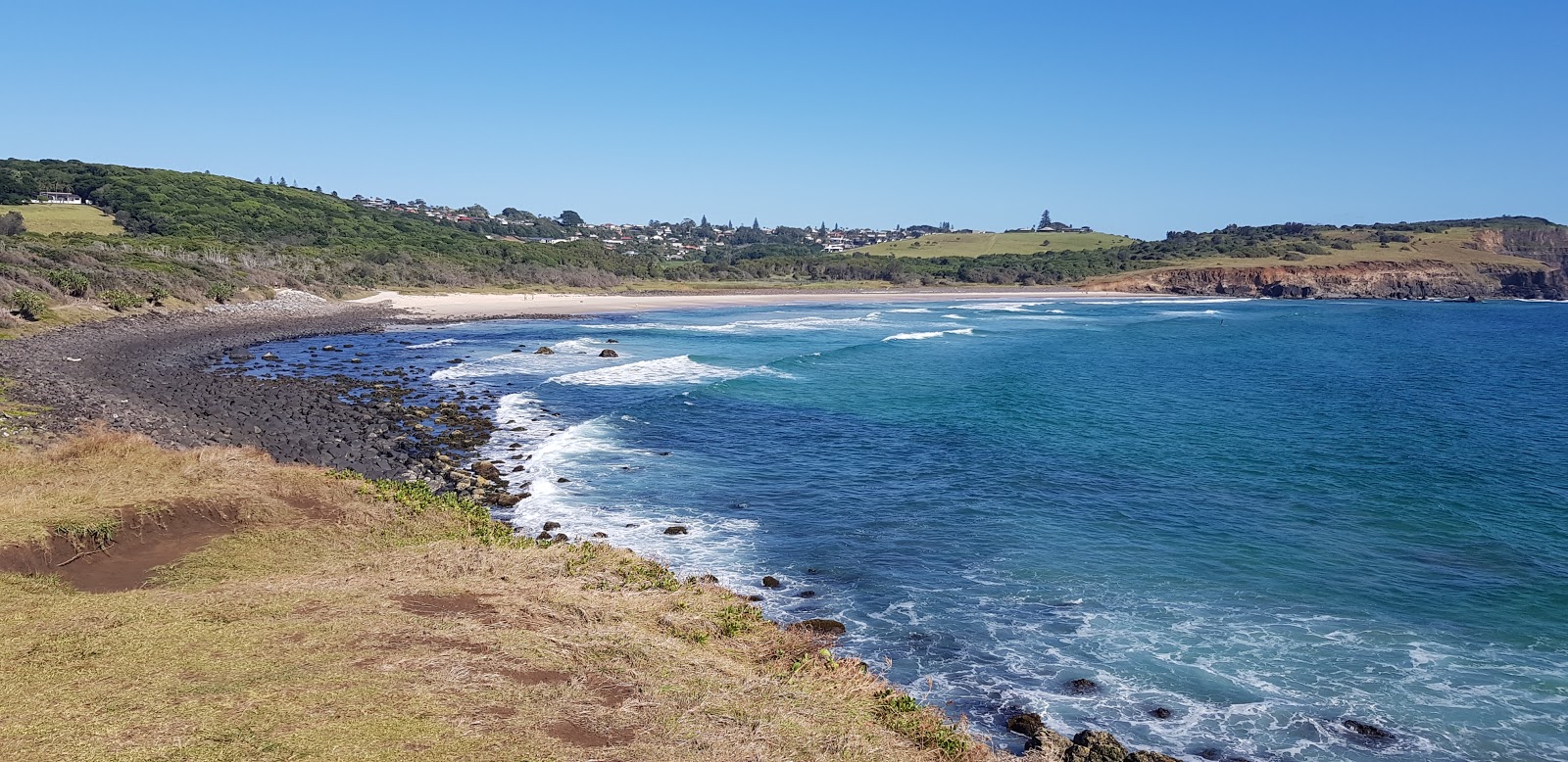 Foto de Boulder Beach con arena gris y guijarros superficie