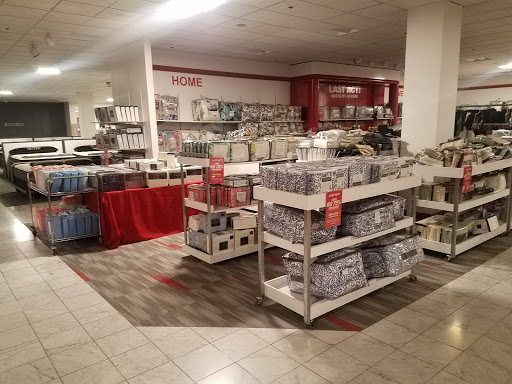 Shopping Mall «Washington Square», reviews and photos, 9585 SW Washington Square Rd, Portland, OR 97223, USA