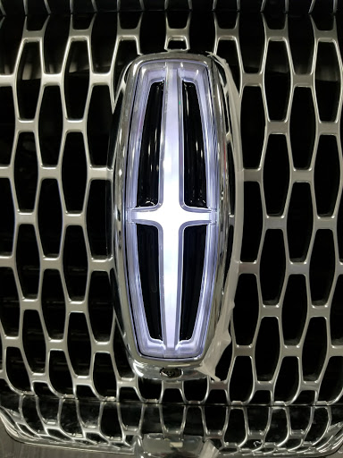 Car Dealer «Lunde Auto Center», reviews and photos, 140 40th St S, Fargo, ND 58103, USA