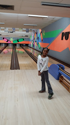 Bowling Alley «Putnam Street Bowling Alleys», reviews and photos, 14 Putnam St, Fitchburg, MA 01420, USA